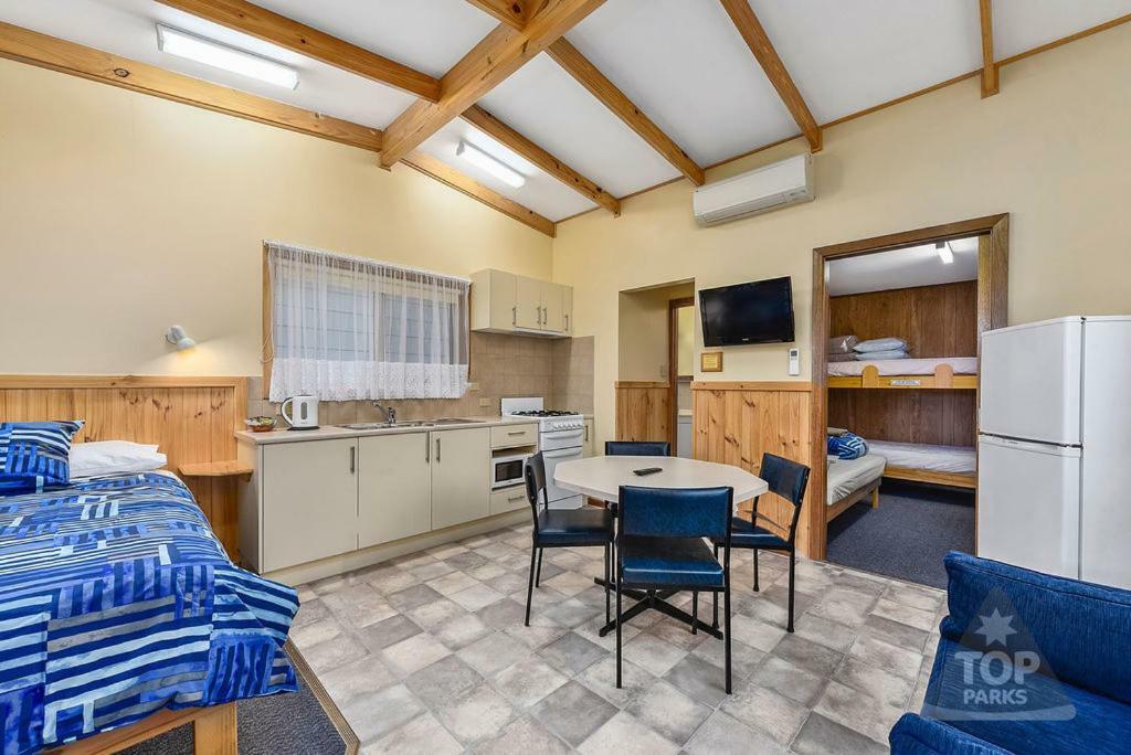 Millicent Hillview Caravan Park Экстерьер фото